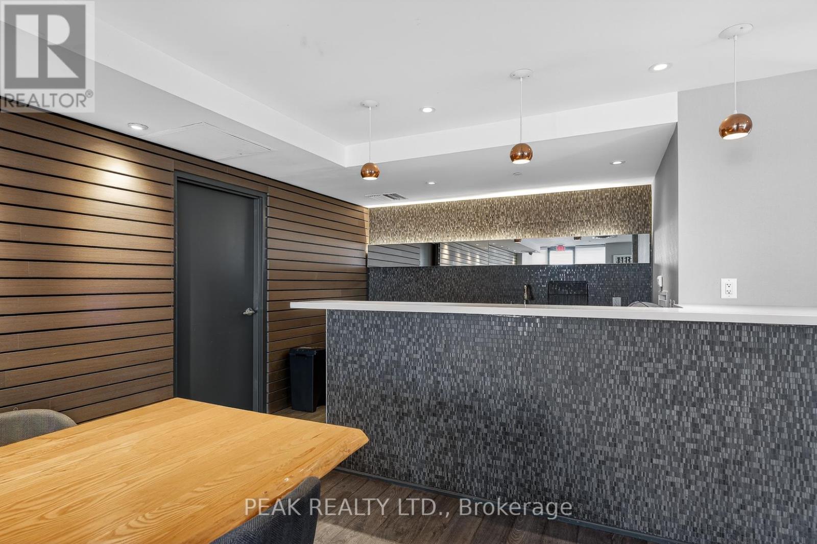 1006 - 85 Duke Street W, Kitchener, Ontario  N2H 0B7 - Photo 28 - X12969890