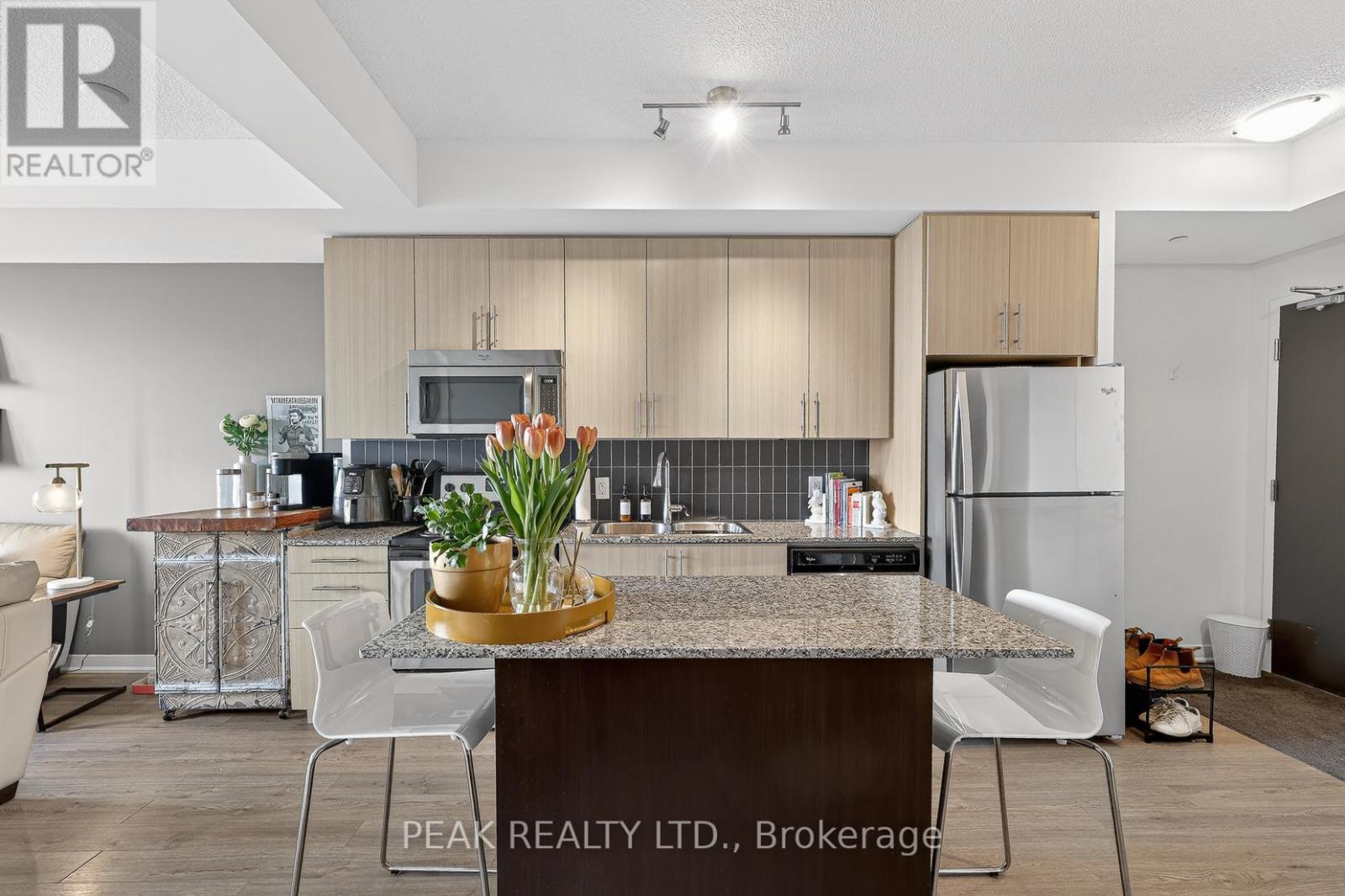 1006 - 85 Duke Street W, Kitchener, Ontario  N2H 0B7 - Photo 7 - X12969890