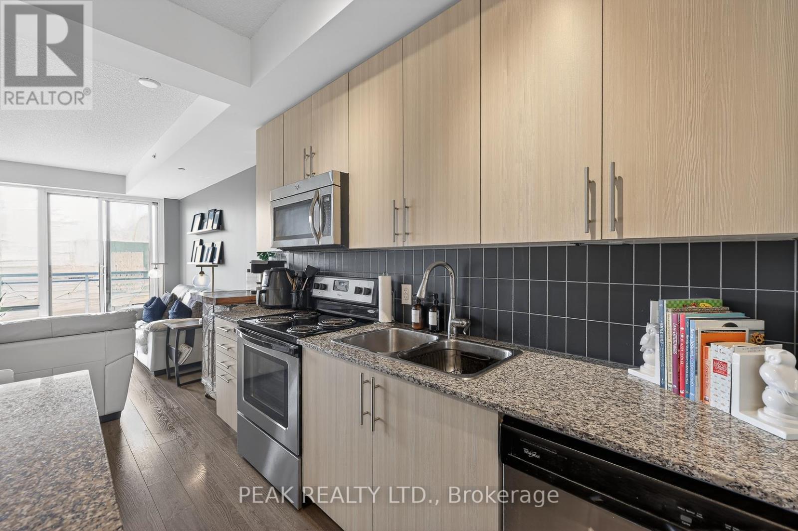 1006 - 85 Duke Street W, Kitchener, Ontario  N2H 0B7 - Photo 9 - X12969890