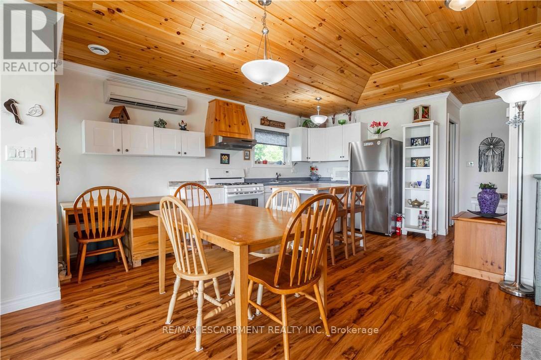 2399 Lakeshore Road, Haldimand, Ontario  N1A 2W8 - Photo 13 - X12969922