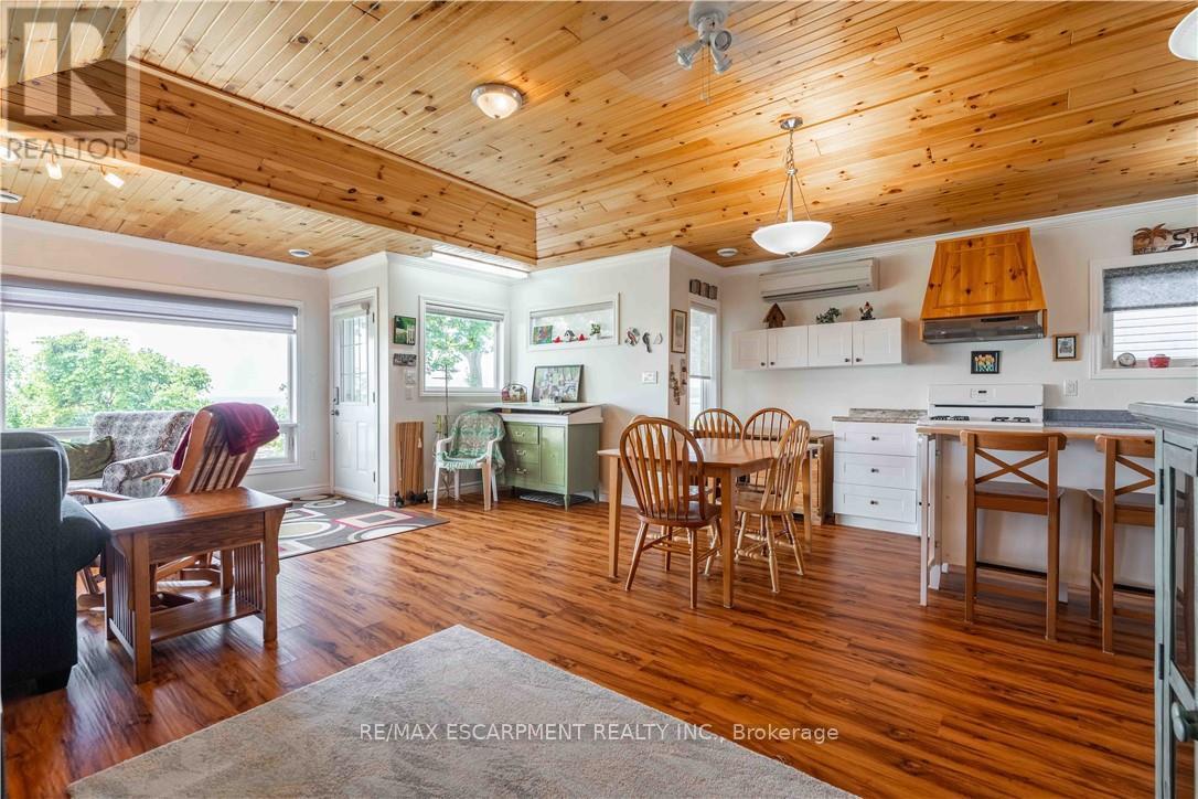 2399 Lakeshore Road, Haldimand, Ontario  N1A 2W8 - Photo 15 - X12969922