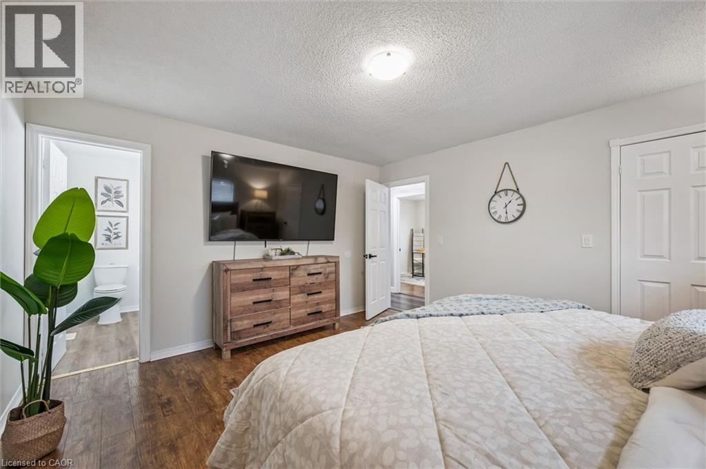 18 Avenue Road, Cambridge, Ontario  N1R 1B8 - Photo 24 - 40817497