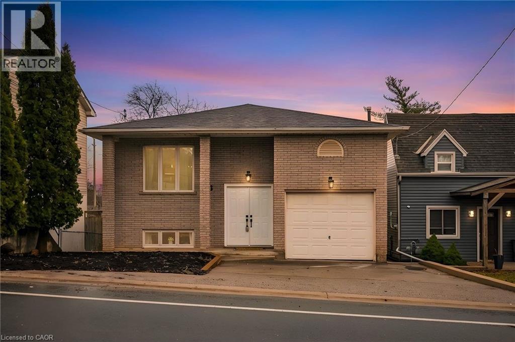 18 Avenue Road, Cambridge, Ontario  N1R 1B8 - Photo 3 - 40817497