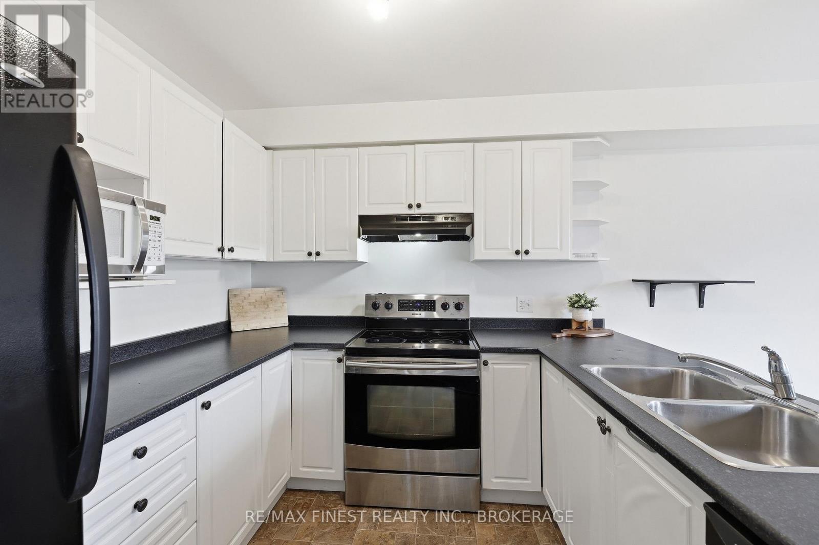 2189 Swanfield Street, Kingston, Ontario  K7M 0A9 - Photo 11 - X12970046