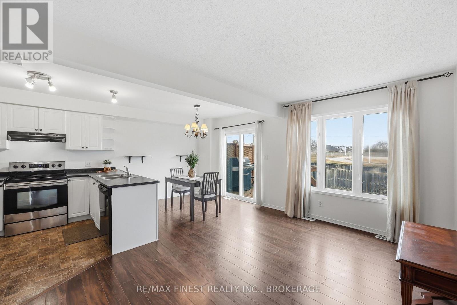 2189 Swanfield Street, Kingston, Ontario  K7M 0A9 - Photo 7 - X12970046