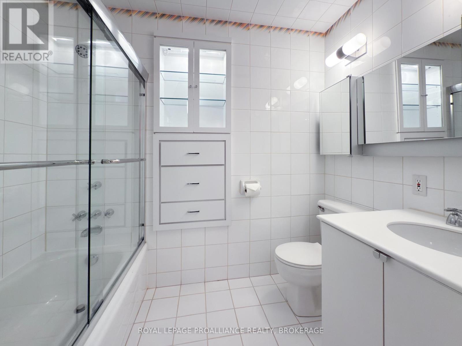 3 Authors Lane, Kingston, Ontario  K7M 7W7 - Photo 41 - X12970122