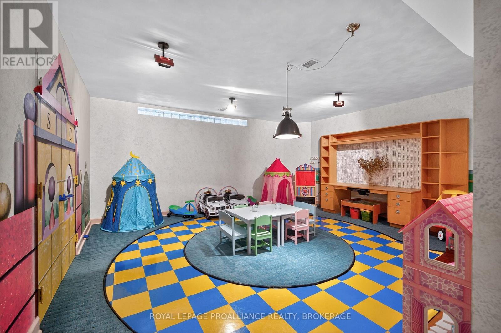 3 Authors Lane, Kingston, Ontario  K7M 7W7 - Photo 42 - X12970122