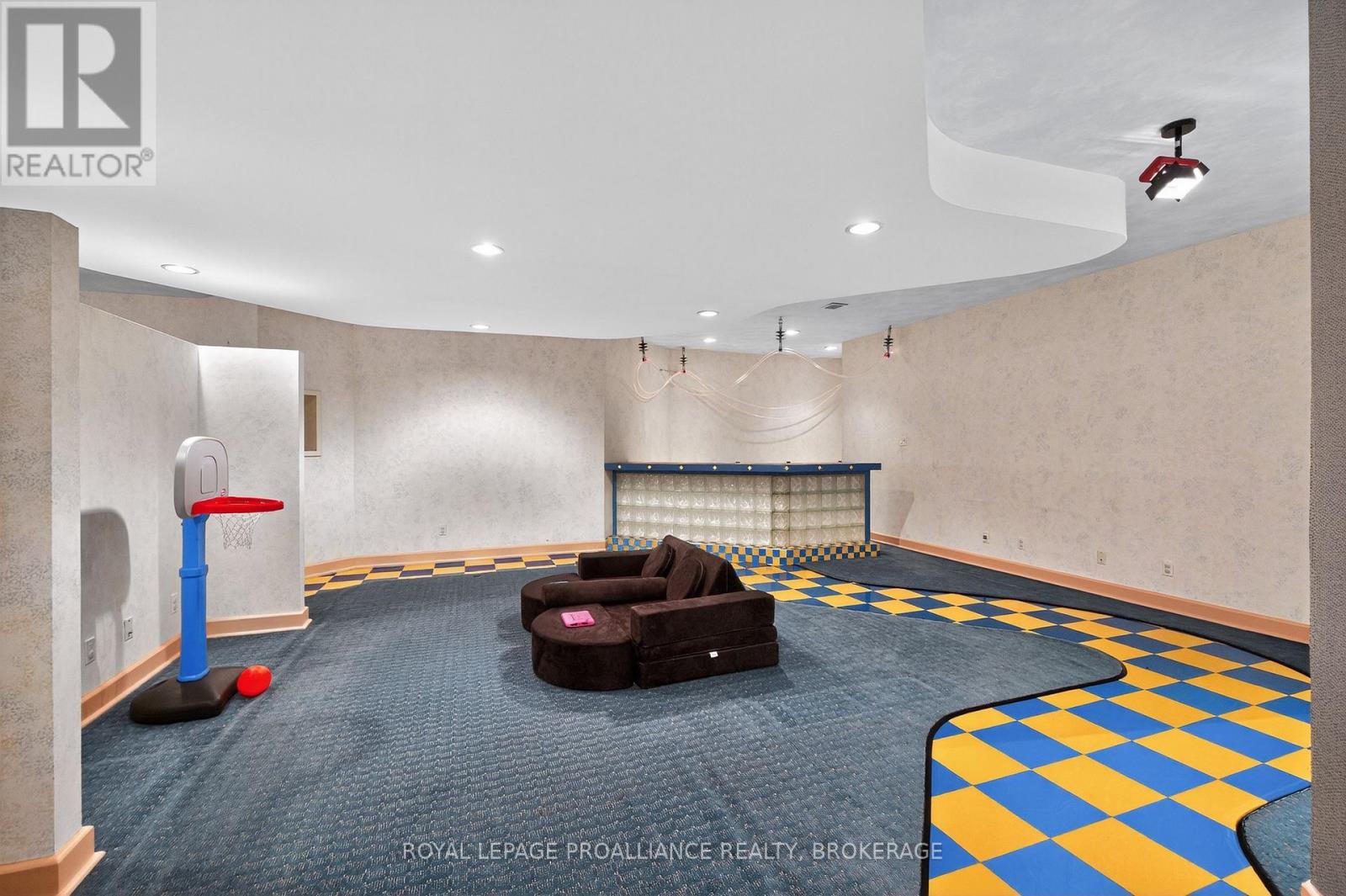 3 Authors Lane, Kingston, Ontario  K7M 7W7 - Photo 43 - X12970122