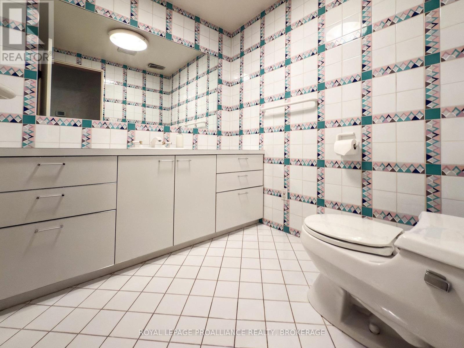 3 Authors Lane, Kingston, Ontario  K7M 7W7 - Photo 44 - X12970122