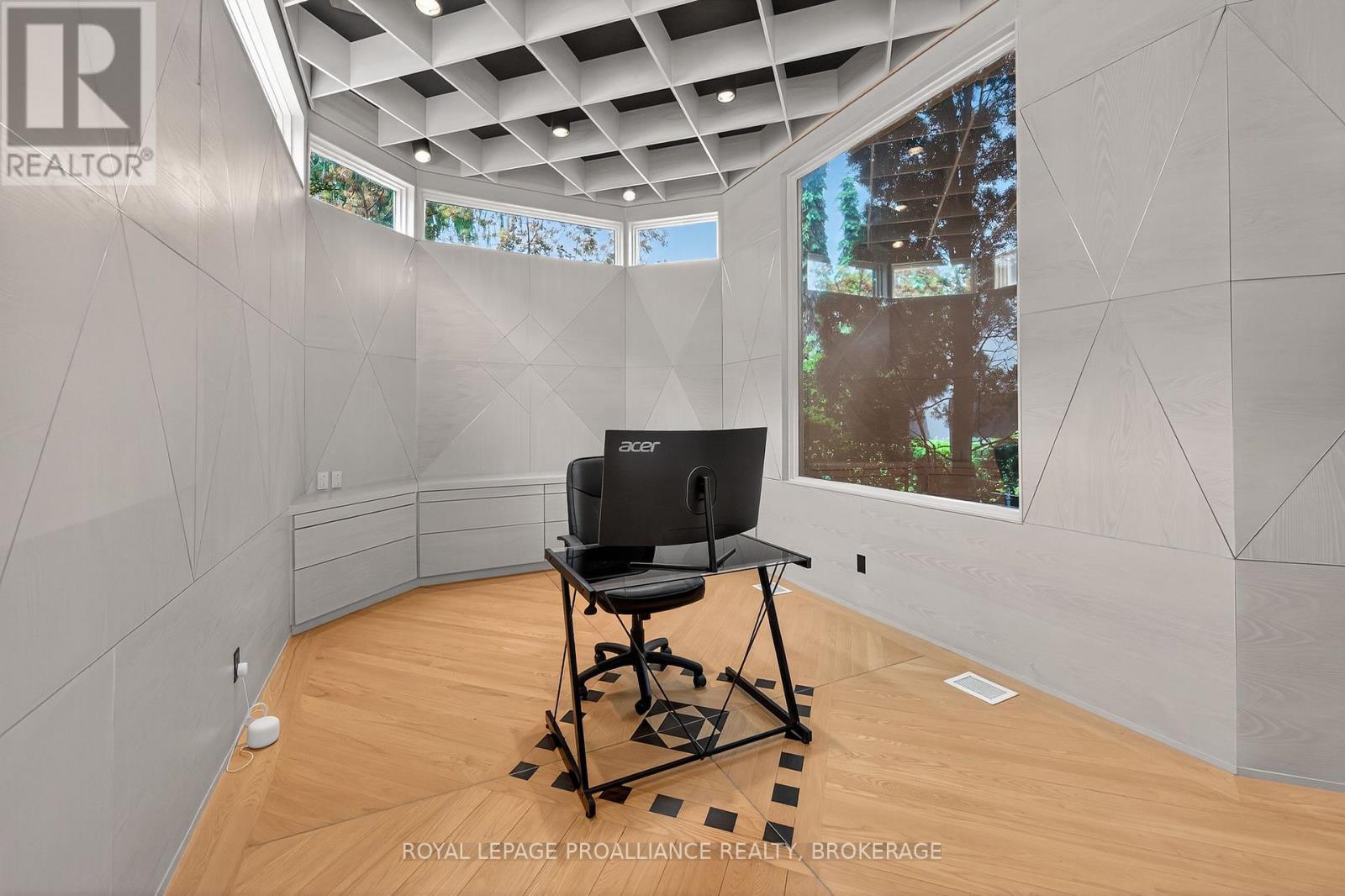 3 Authors Lane, Kingston, Ontario  K7M 7W7 - Photo 7 - X12970122