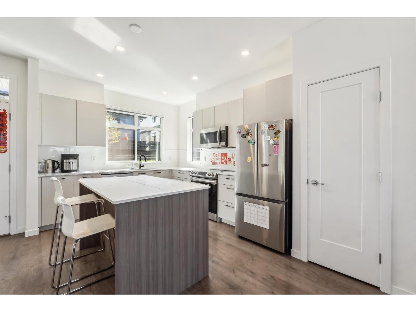 58 15255 Sitka Drive, Surrey, British Columbia  V3S 0B1 - Photo 5 - R3108149