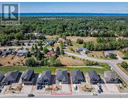 8 MISTY RIDGE ROAD, Wasaga Beach, Ontario