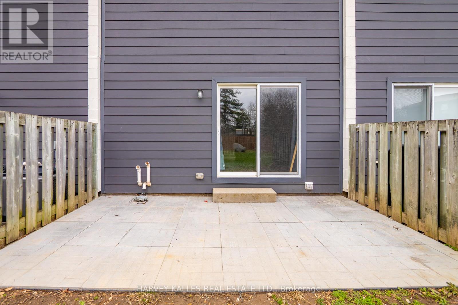 56 - 135 Chalmers Street S, Cambridge, Ontario  N1R 6M2 - Photo 36 - X12964978