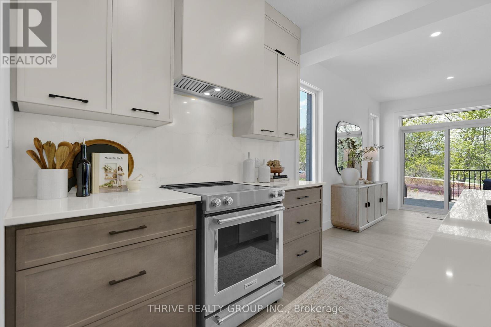 60 - 101 Meadowlily Road S, London South (South U), Ontario  N6M 1C3 - Photo 13 - X12970018