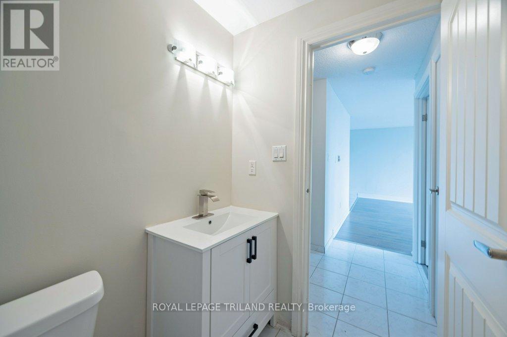 415 - 45 Pond Mills Road, London South, Ontario  N5Z 4W5 - Photo 17 - X12970028