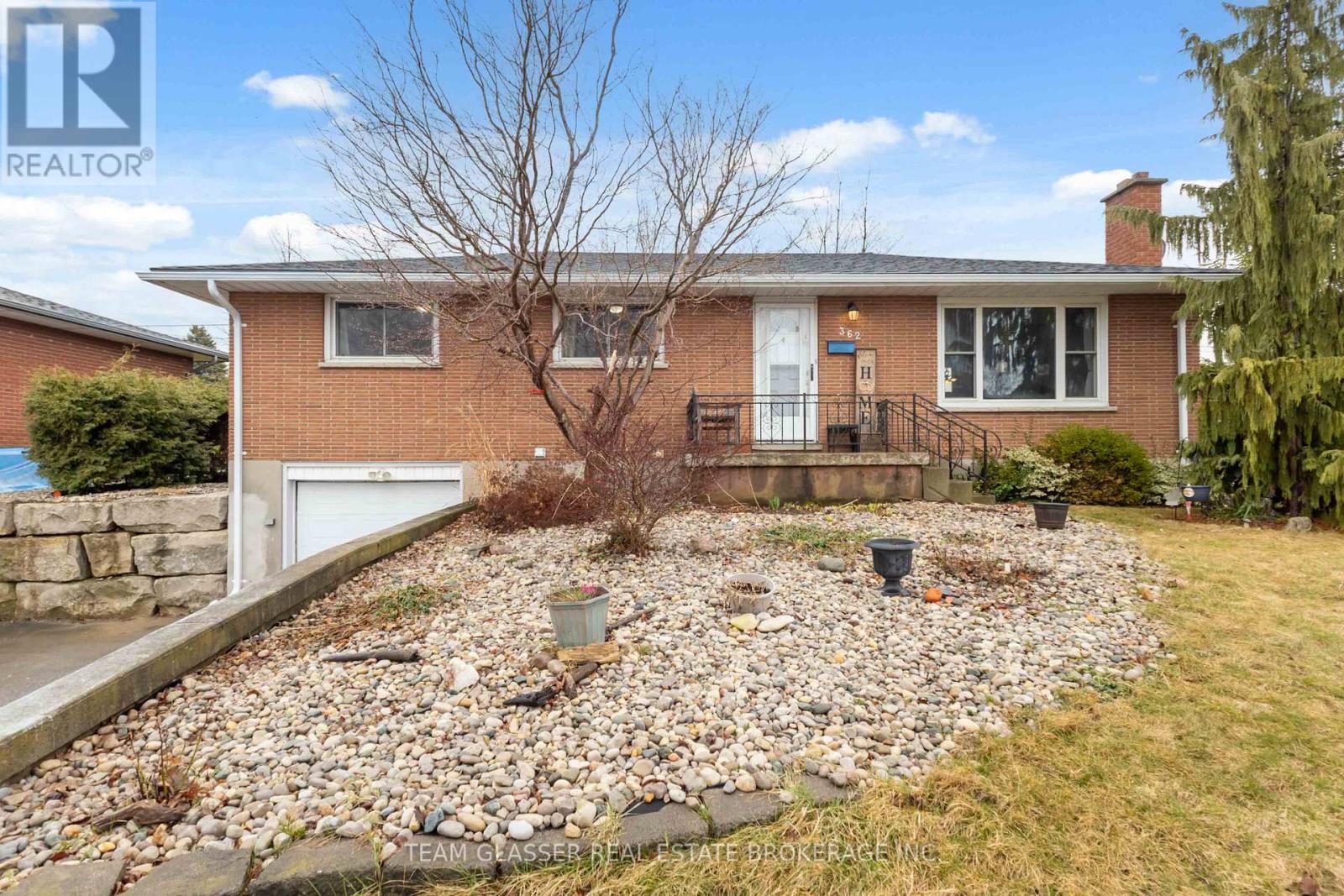 362 Chippendale Crescent, London South, Ontario  N5Z 3G2 - Photo 2 - X12970052