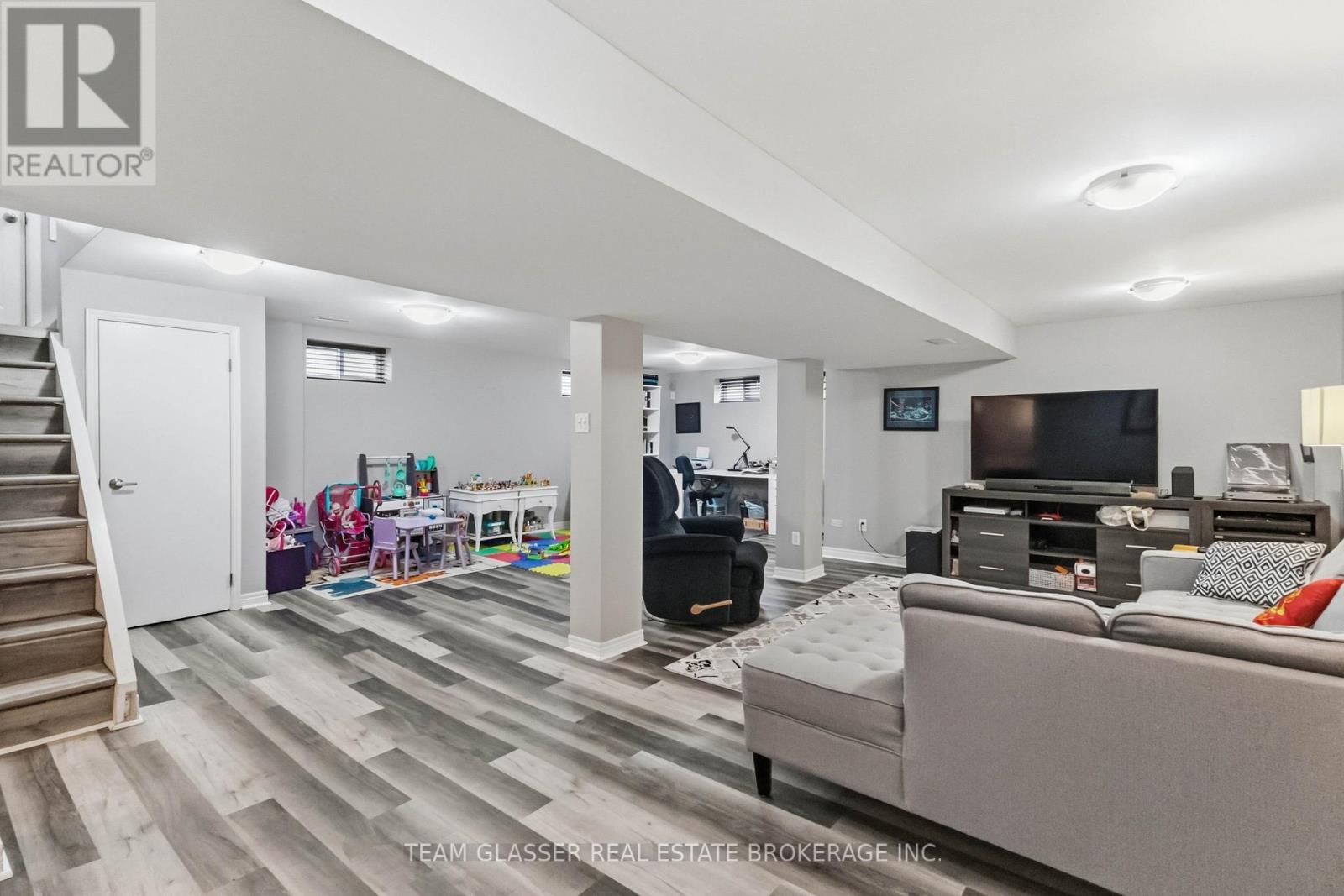 362 Chippendale Crescent, London South, Ontario  N5Z 3G2 - Photo 32 - X12970052