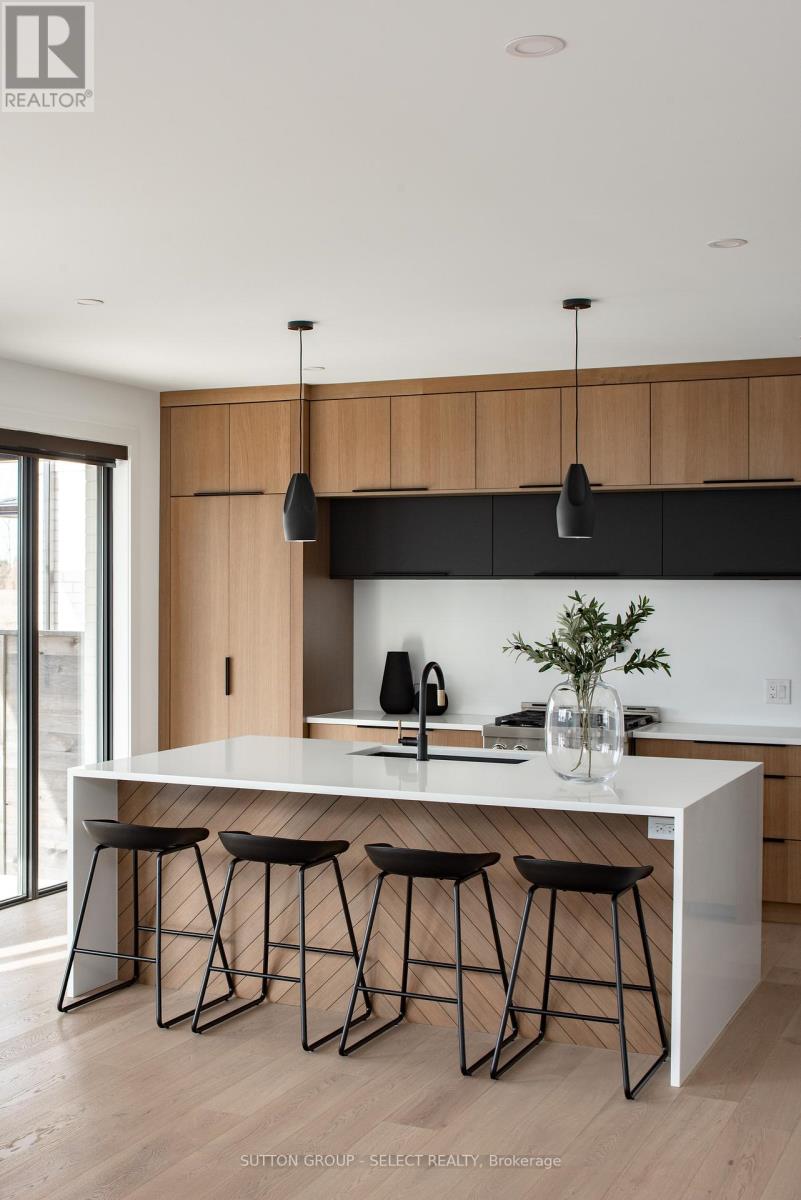 102 Silver Maple Circle, Thames Centre, Ontario  N0M 2P0 - Photo 30 - X12970068