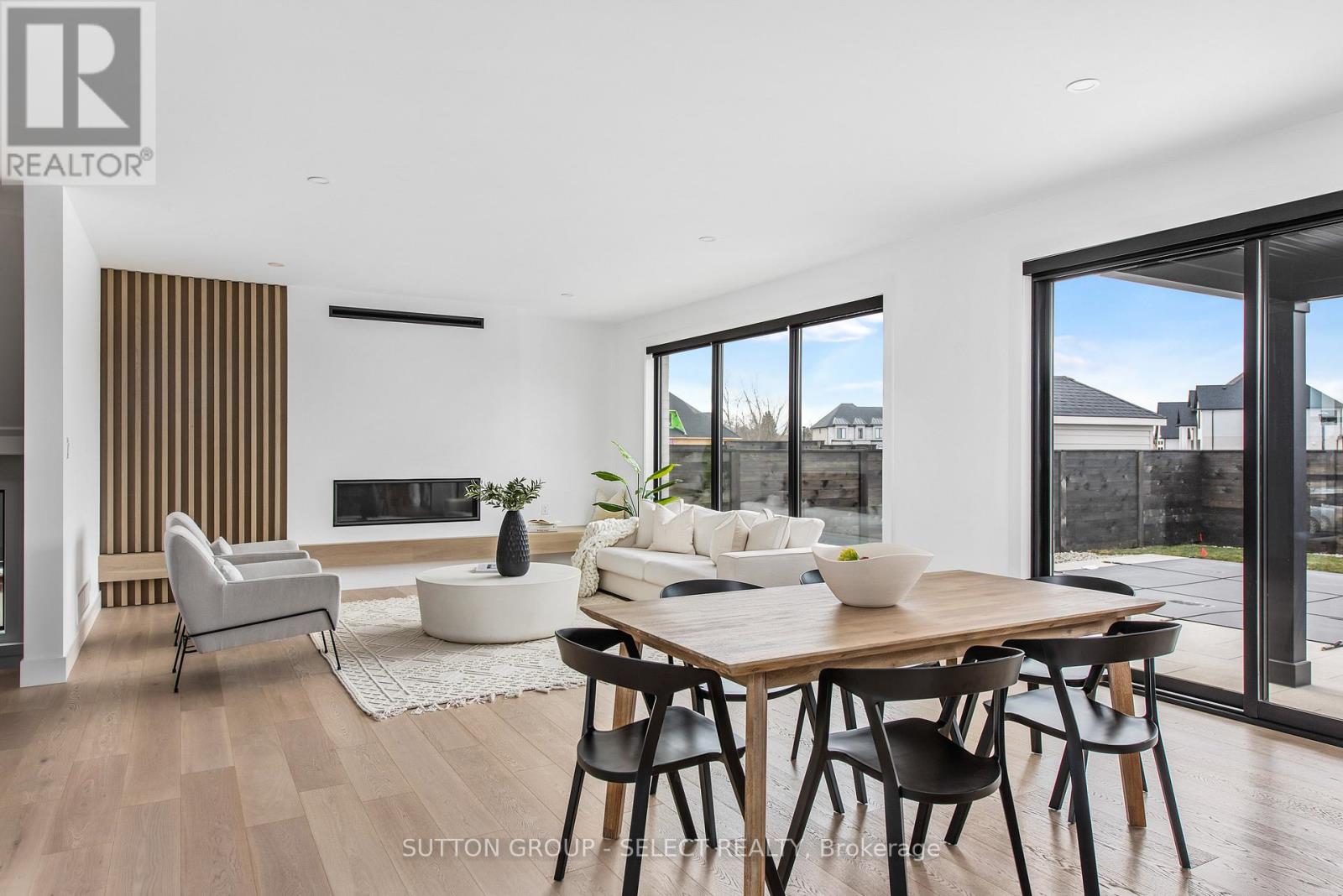 102 Silver Maple Circle, Thames Centre, Ontario  N0M 2P0 - Photo 6 - X12970068