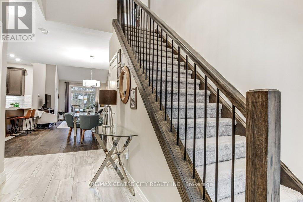 1625 Valhalla Street, London North, Ontario  N6G 0V2 - Photo 3 - X12970076