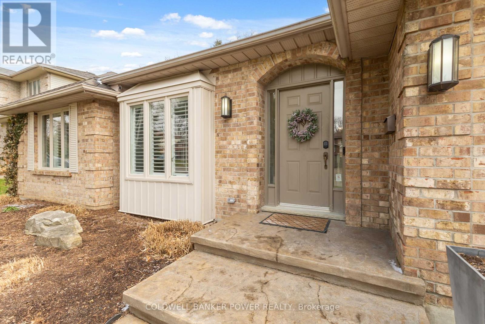 144 Jennifer Crescent, London North, Ontario  N5X 3K7 - Photo 4 - X12970146