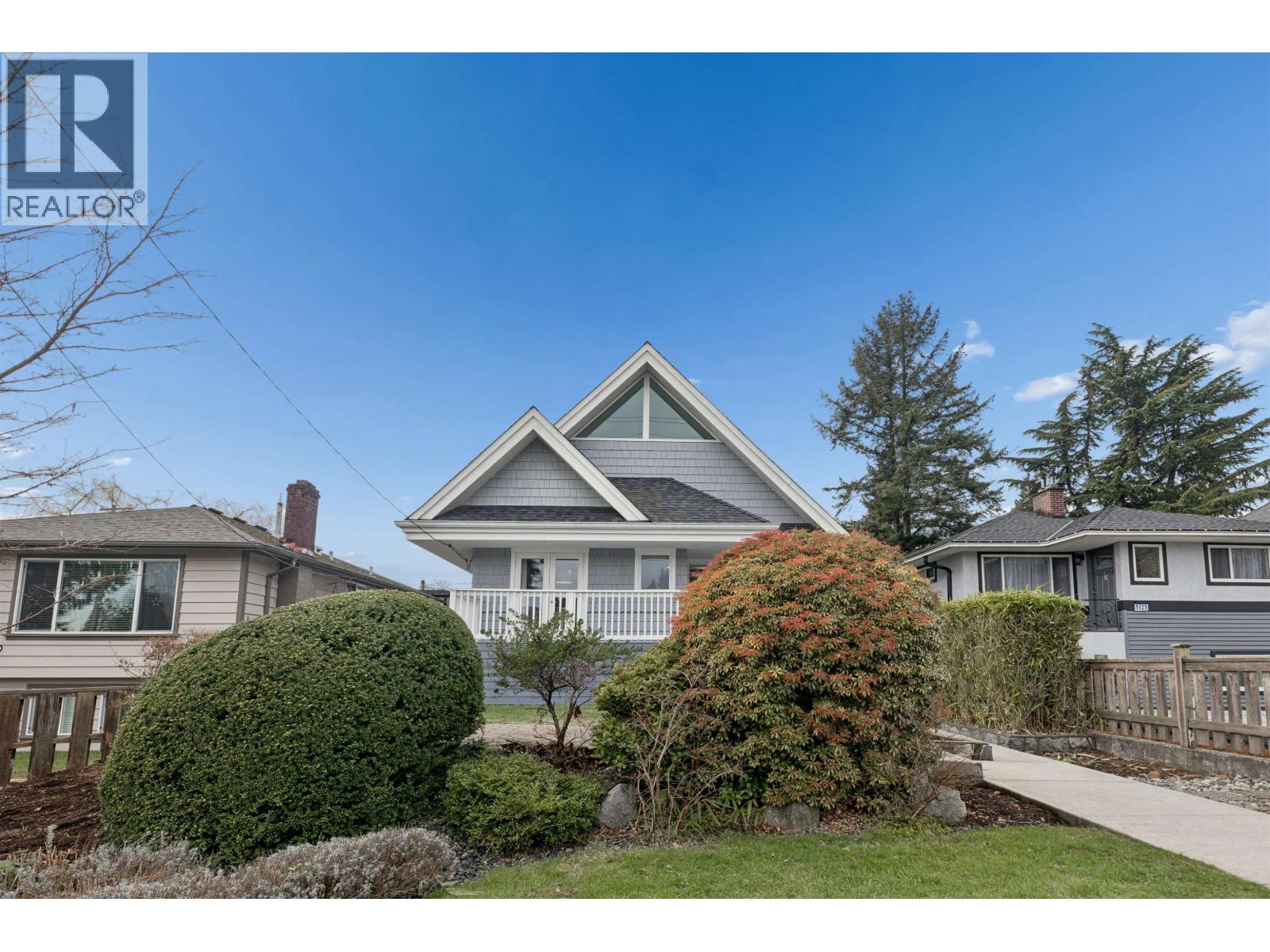 1425 WILLIAM AVENUE, North Vancouver, British Columbia