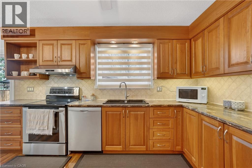 309 Daleside Place, Waterloo, Ontario  N2L 5M4 - Photo 12 - 40817224