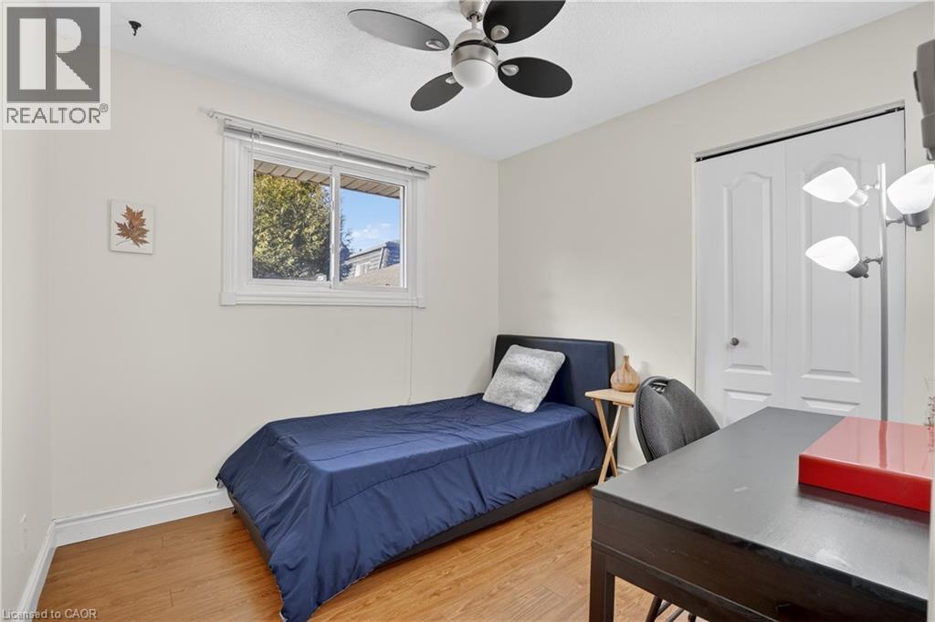 309 Daleside Place, Waterloo, Ontario  N2L 5M4 - Photo 24 - 40817224