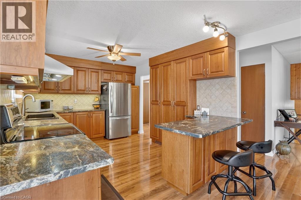 309 Daleside Place, Waterloo, Ontario  N2L 5M4 - Photo 10 - 40817224