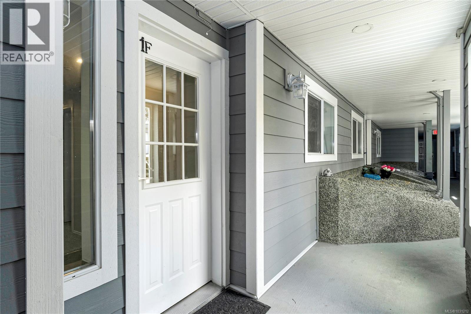 1f 690 Colwyn St, Campbell River, British Columbia  V9W 2X1 - Photo 3 - 1031212