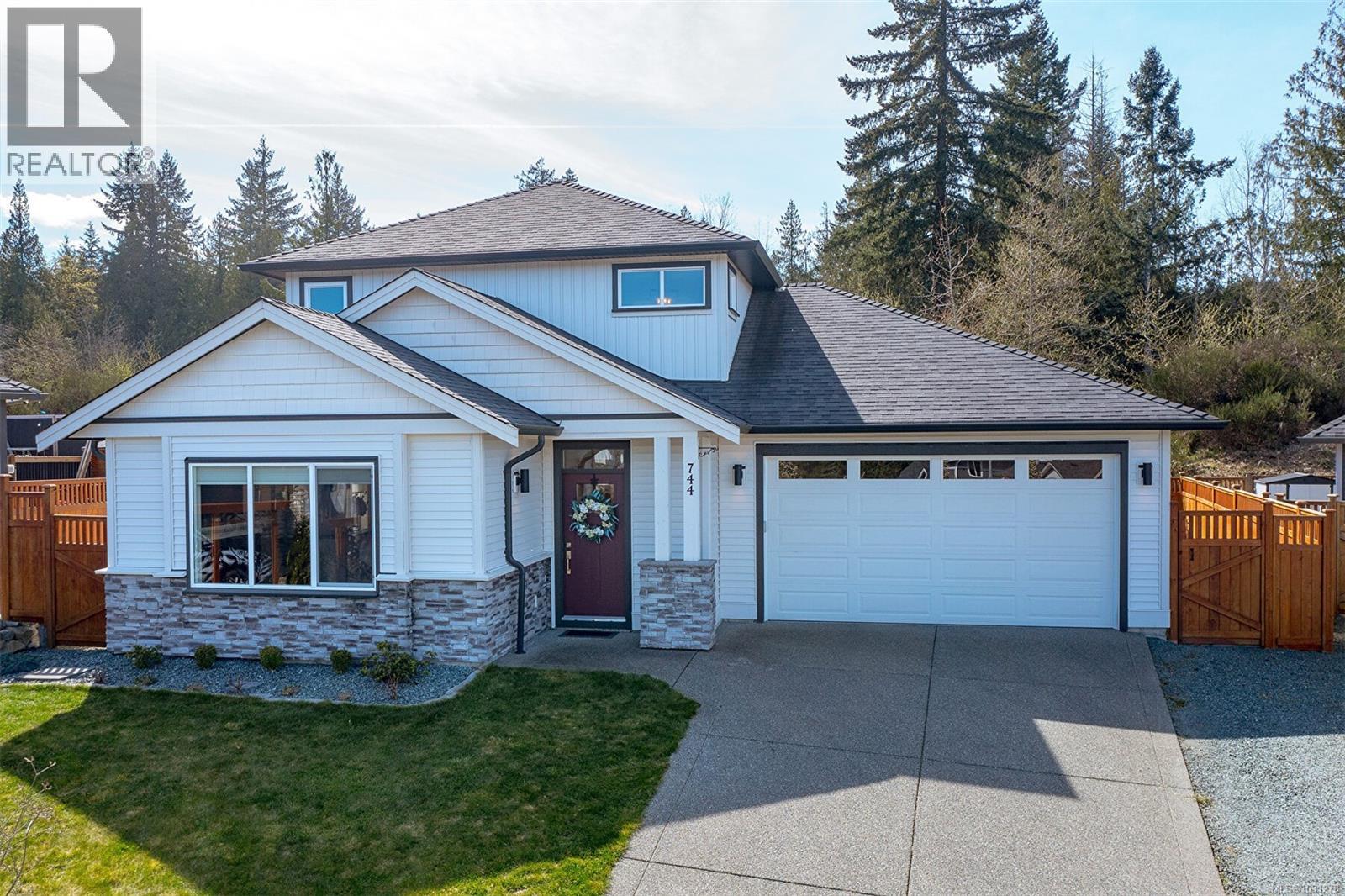 744 James Pl, Ladysmith, British Columbia