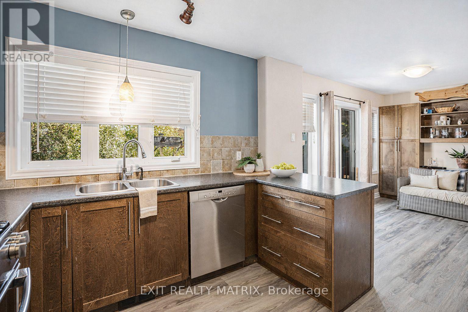 183 Filion Street, Russell, Ontario  K0A 1W0 - Photo 6 - X12969990