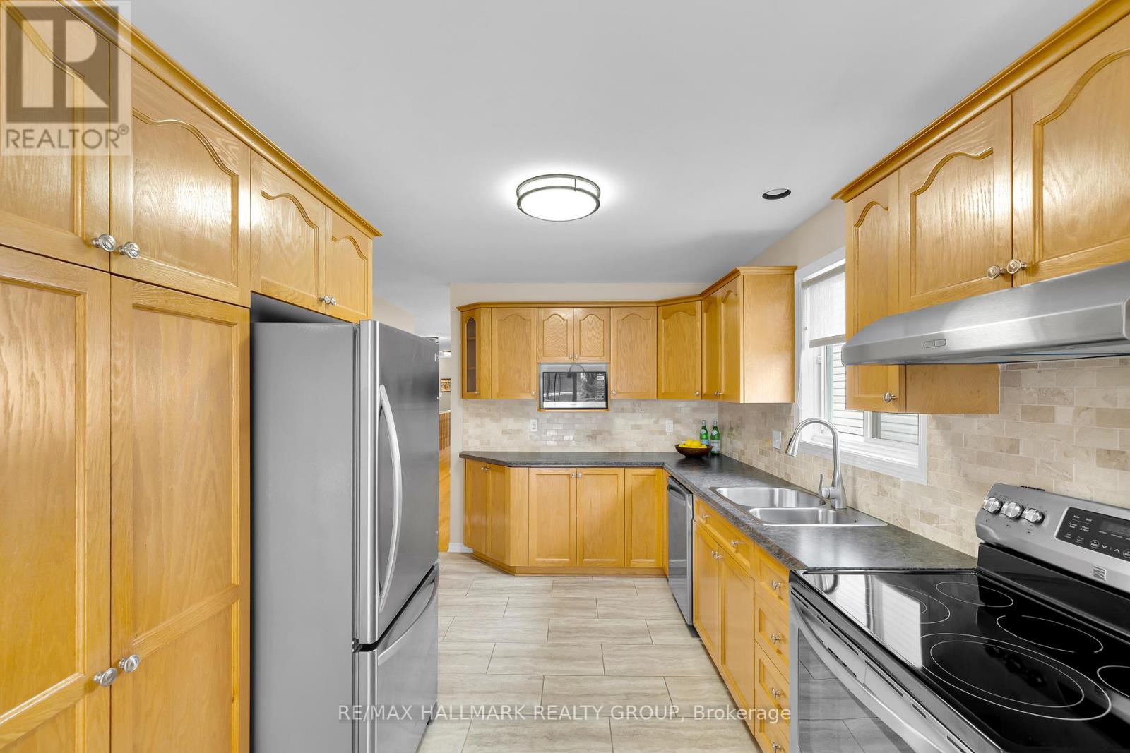 1931 La Chapelle Street, Ottawa, Ontario  K1C 6A1 - Photo 16 - X12970020