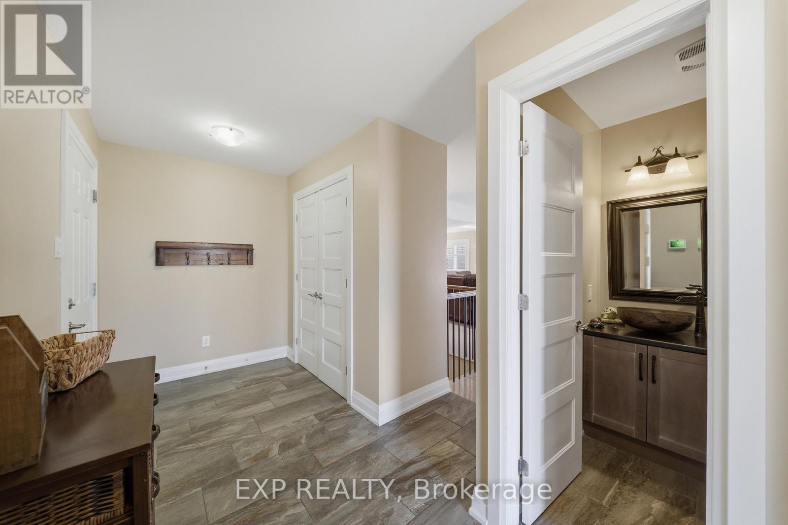 4 Provost Street, North Stormont, Ontario  K0A 1R0 - Photo 2 - X12970064