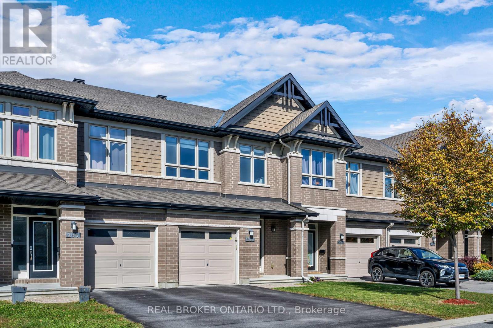 291 Shinleaf Crescent, Ottawa, Ontario  K1W 0J2 - Photo 2 - X12970142