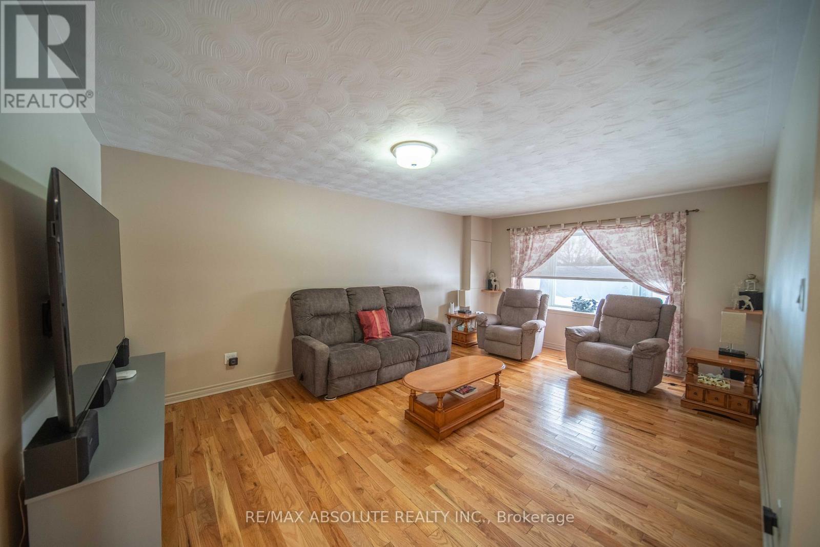 2020 Concession Rd 7 Road, The Nation, Ontario  K0B 1N0 - Photo 10 - X12970162