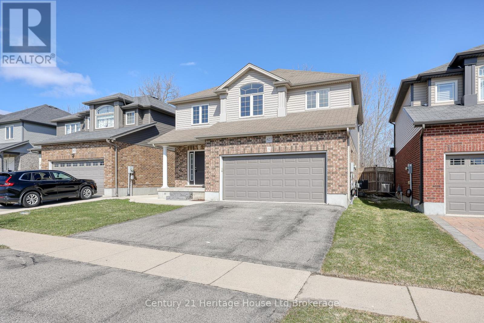 427 Champlain Avenue, Woodstock, Ontario  N4V 0B3 - Photo 3 - X12827446