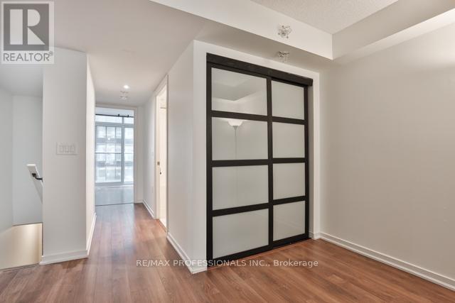 1007e - 36 Lisgar Street, Toronto, Ontario  M6J 0C7 - Photo 13 - C12961810