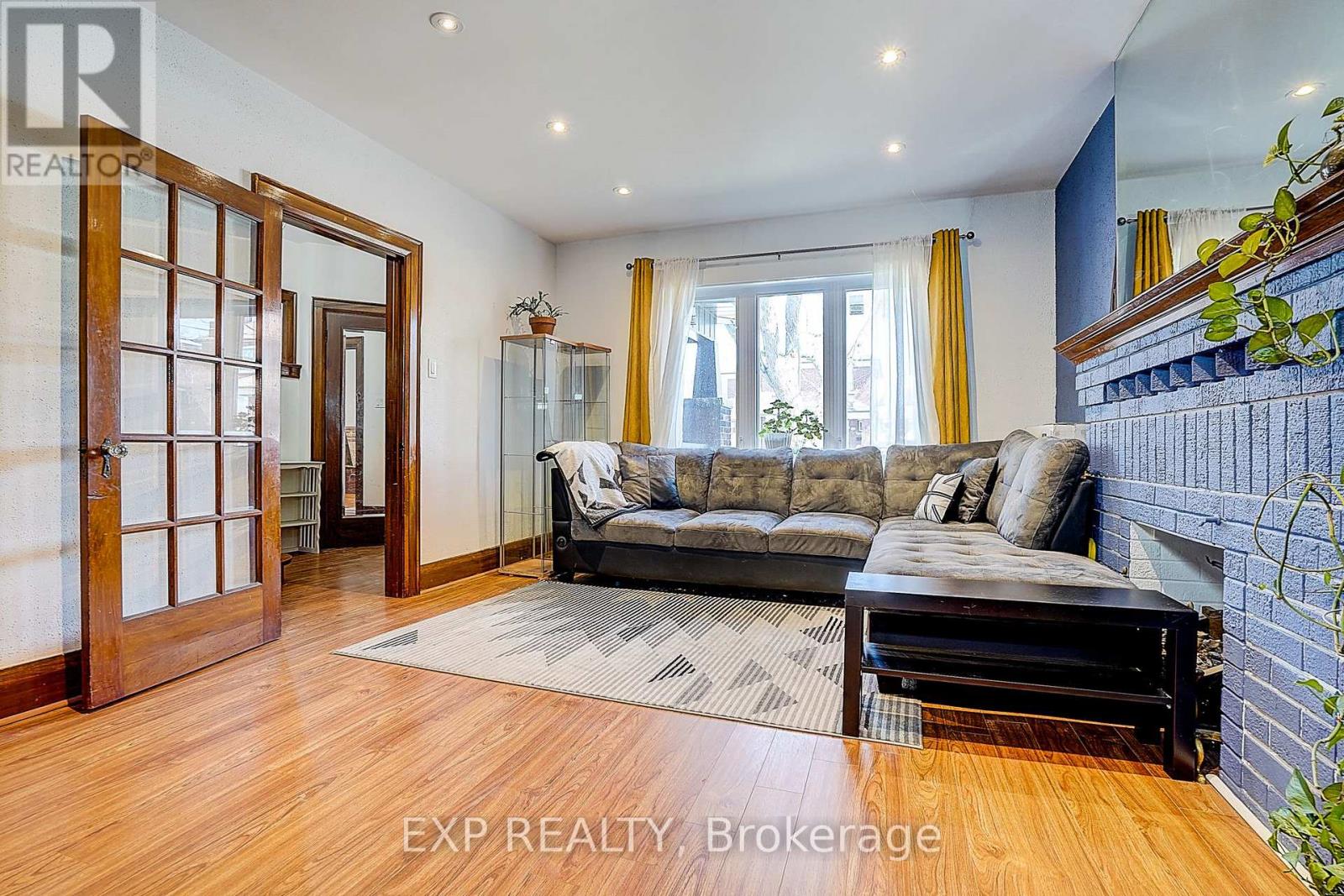 342 Glenholme Avenue, Toronto, Ontario  M6E 3E5 - Photo 7 - C12969540