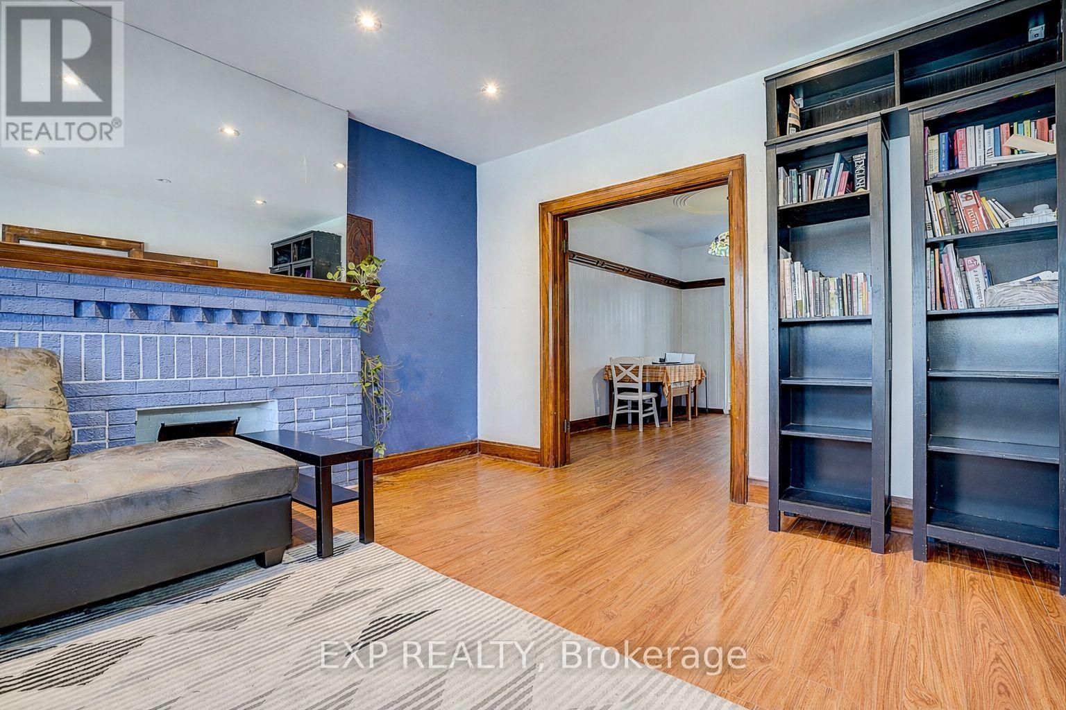 342 Glenholme Avenue, Toronto, Ontario  M6E 3E5 - Photo 8 - C12969540