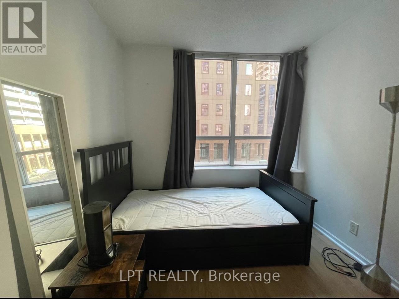 306 - 717 Bay Street, Toronto, Ontario  M5G 2J9 - Photo 5 - C12969760