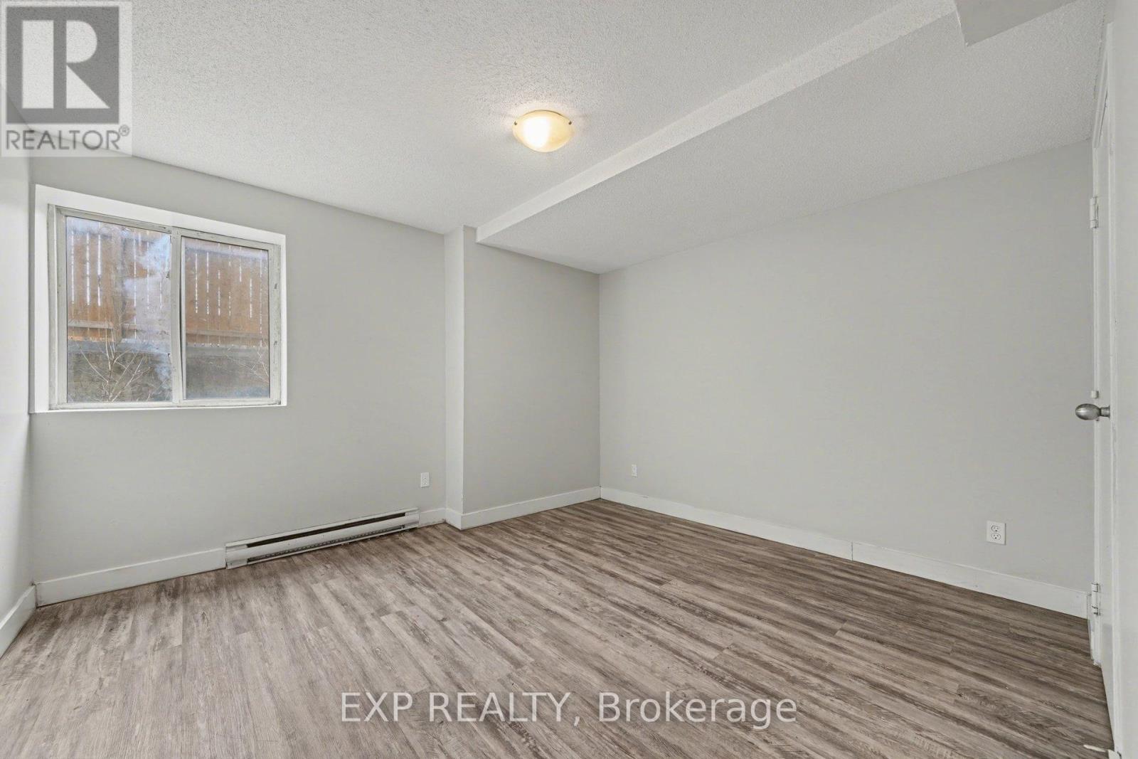 018 - 1435 Morisset Avenue, Ottawa, Ontario  K1Z 8H4 - Photo 11 - X12965702