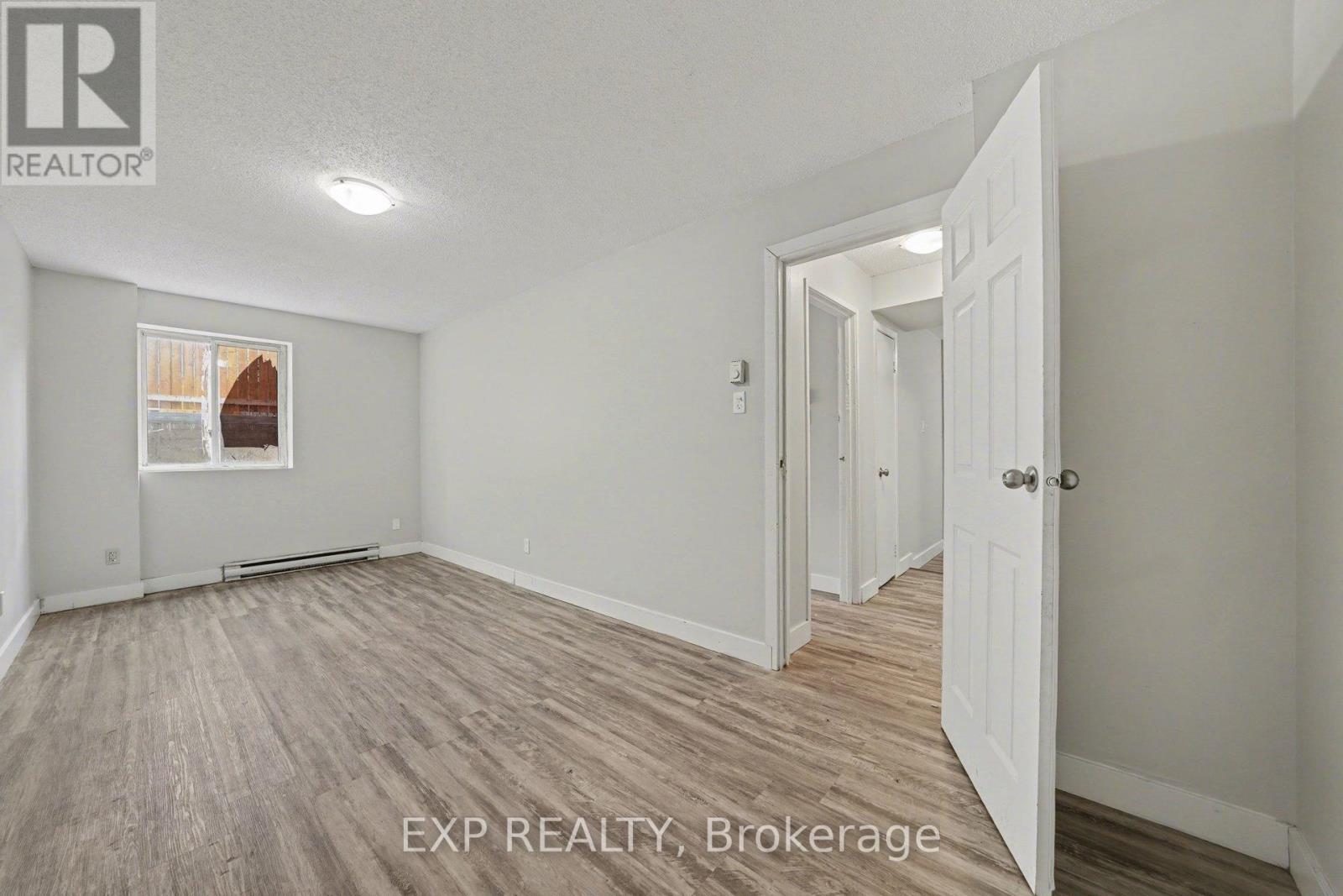 018 - 1435 Morisset Avenue, Ottawa, Ontario  K1Z 8H4 - Photo 9 - X12965702