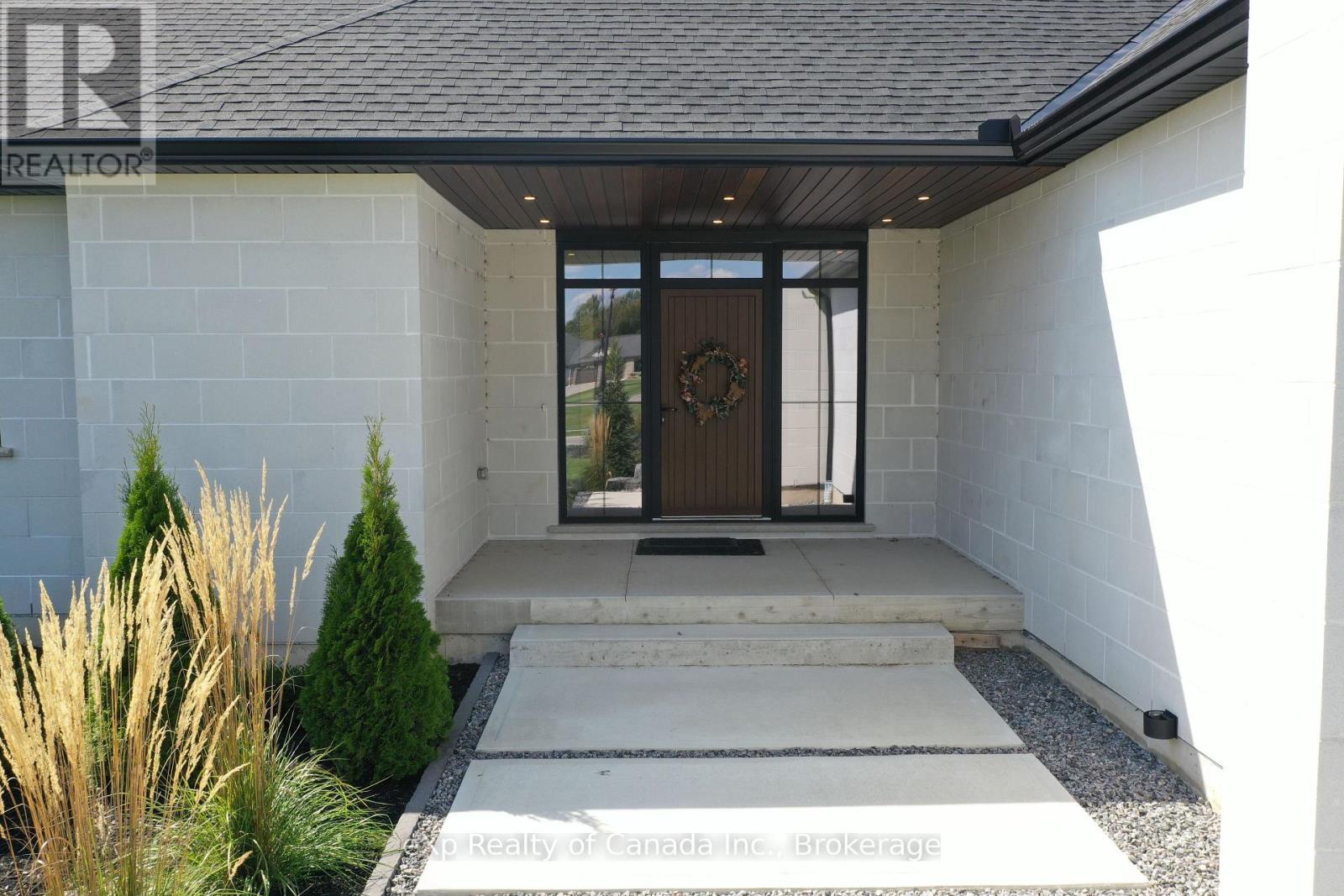 33 August Crescent, Norwich, Ontario  N0J 1R0 - Photo 10 - X12970056