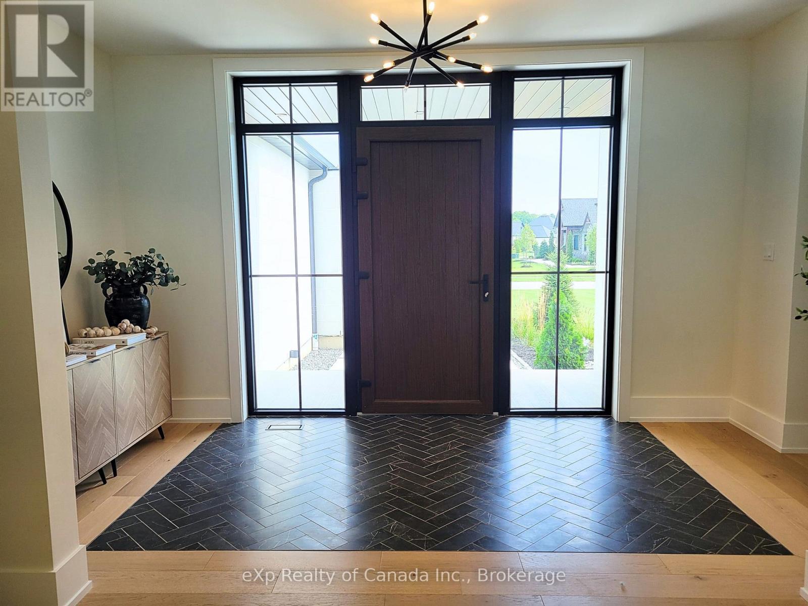 33 August Crescent, Norwich, Ontario  N0J 1R0 - Photo 11 - X12970056