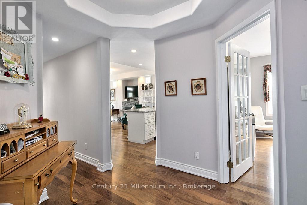 407 - 10 Bay Street E, Blue Mountains, Ontario  N0H 2P0 - Photo 9 - X12970070