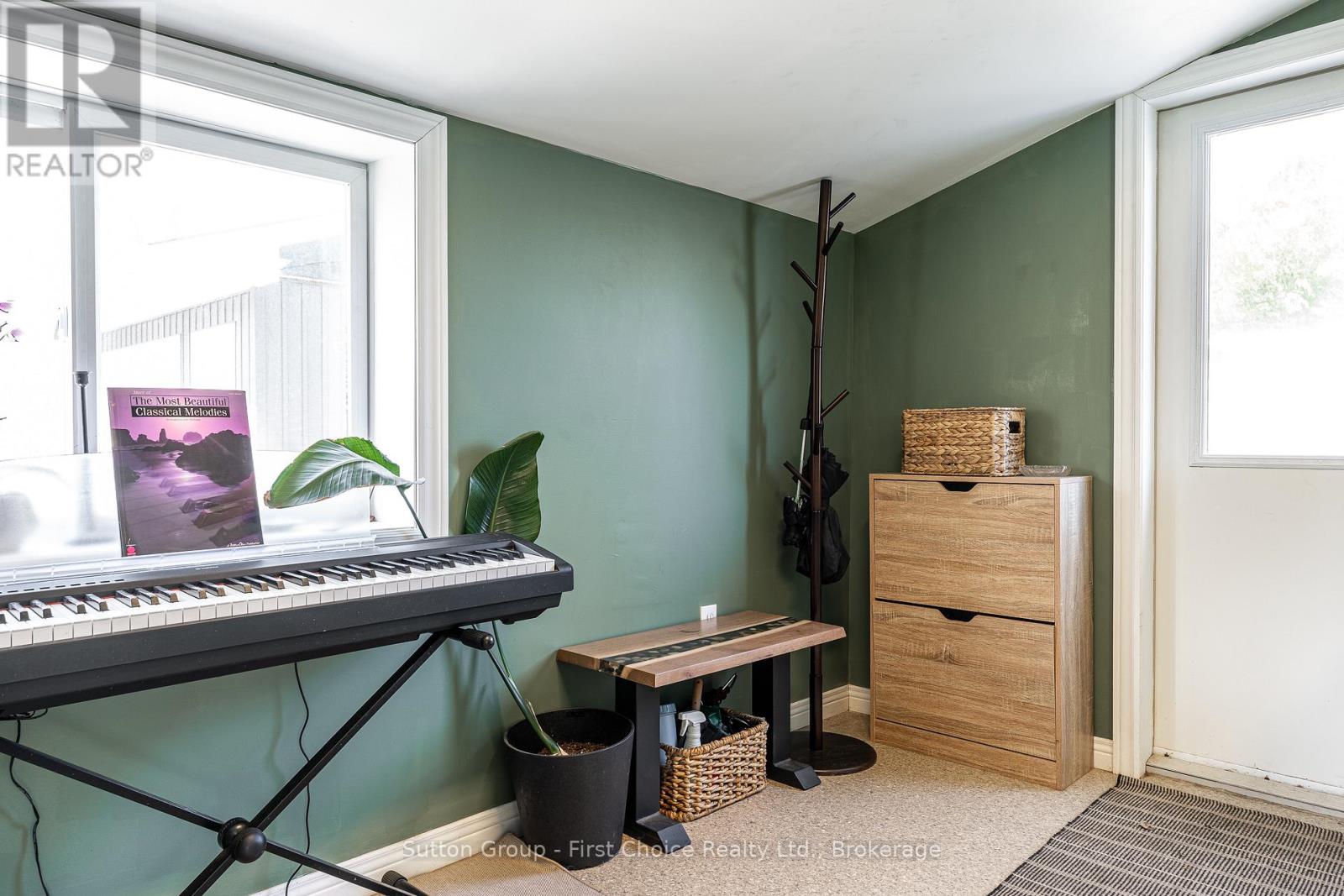 60 Jones Street, Stratford, Ontario N5A 6G7 - Photo 23 - X12970100