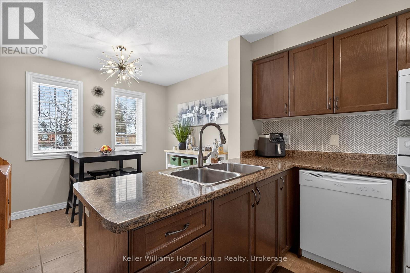 612a Woodlawn Road E, Guelph, Ontario  N1E 0K4 - Photo 12 - X12970150