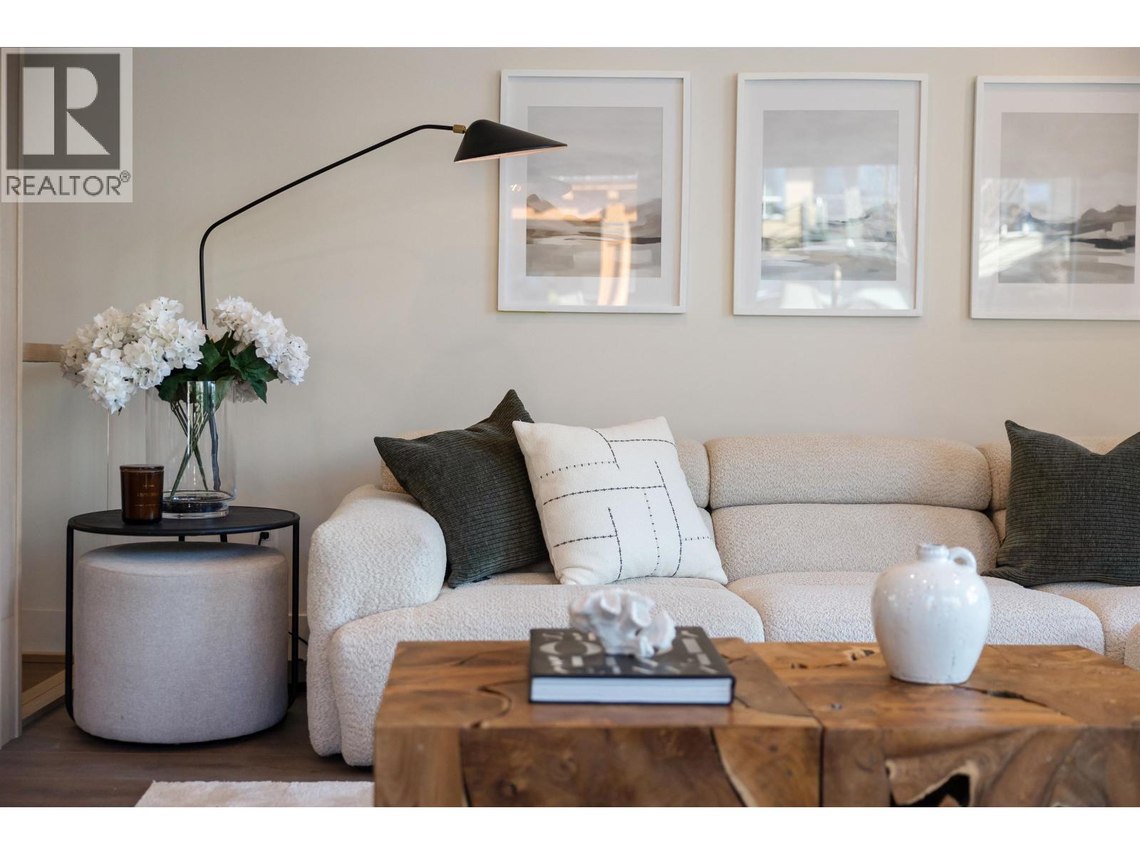 3218 Canfield Crescent, North Vancouver, British Columbia  V0V 0V0 - Photo 6 - R3108306