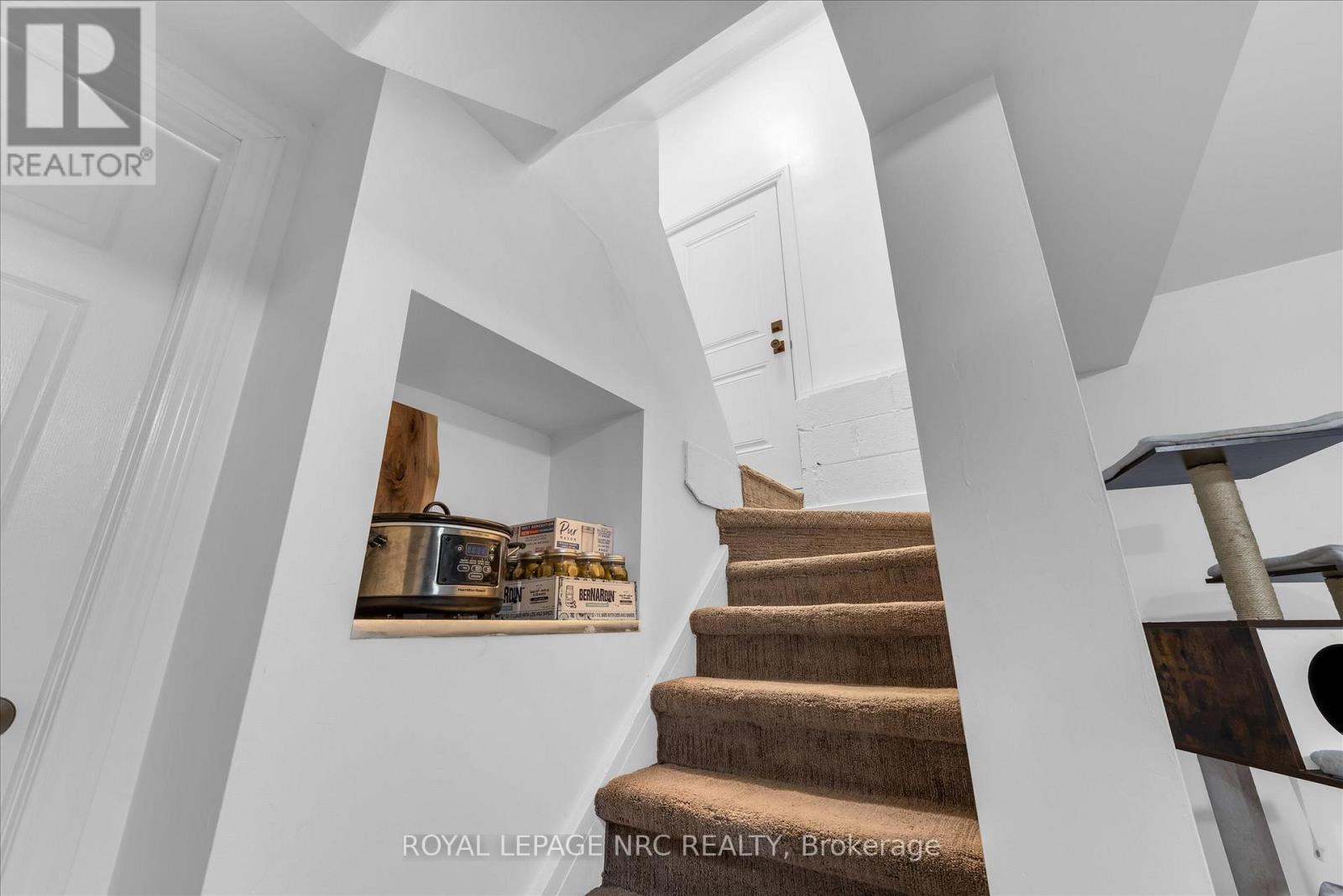 16 Mcdonald Avenue, Thorold, Ontario  L2V 3E6 - Photo 20 - X12970058